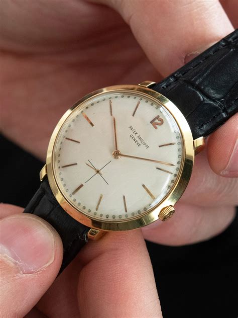 1956 Patek Philippe Calatrava 36mm (Ref. 2572) 18K .